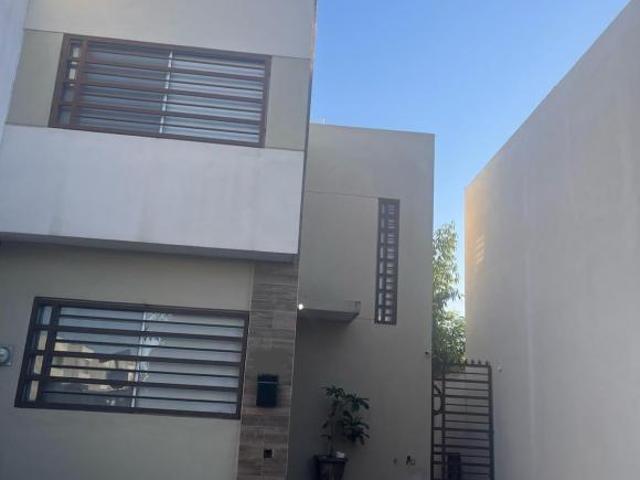 Casa en Privada Residencial Aviana