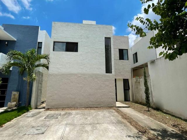 Casa en Privada residencial, Poniente de M?rida