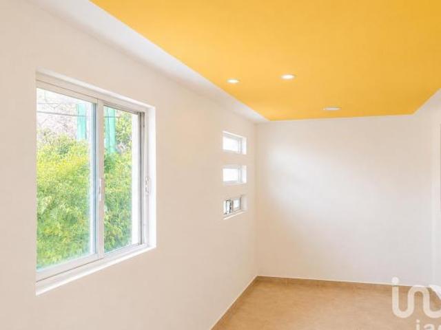 Casa en Querétaro con Departamentos y Lofts en Venta Ingreso Comprobable de $43,000 al Mes