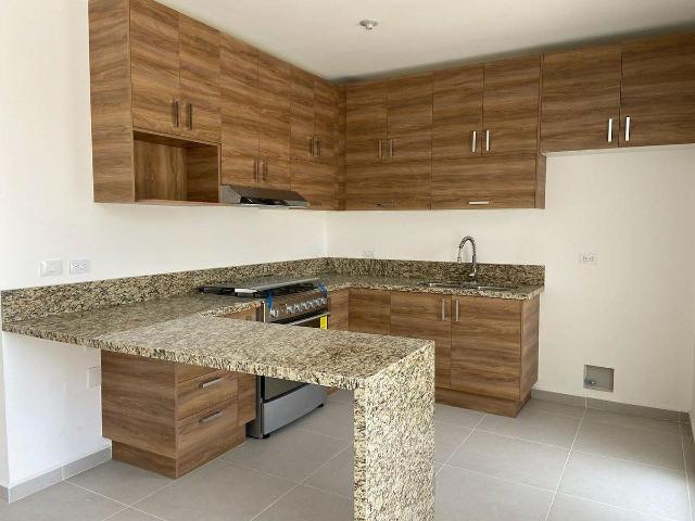 CASA EN QRO MODERNO EN RENTA