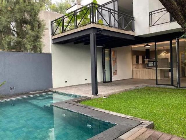 CASA EN RANCHO CORTES
