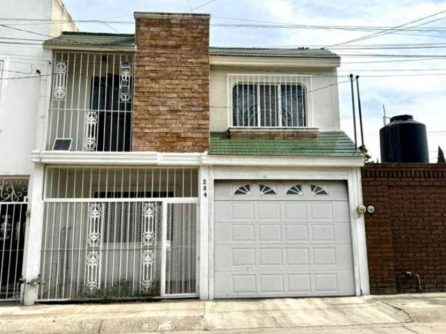 Casa en Real del Bosque