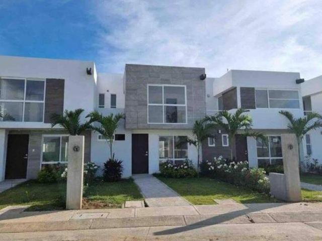 CASA EN VENTA EN BARRA VIEJA, ACAPULCO