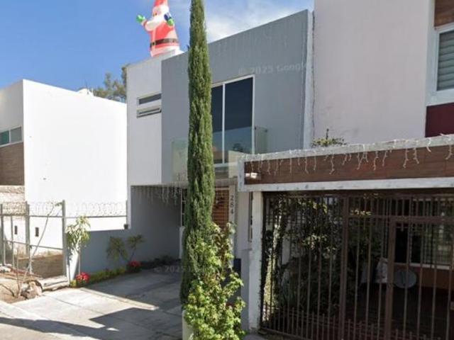 CASA EN REMATE BANCARIO CENTINELA I ZAPOPAN JALISCO