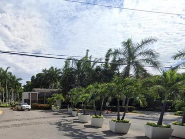 CASA EN REMATE BANCARIO EN CONDOMINIO LAS MORAS EN PUERTO VALLARTA JAL