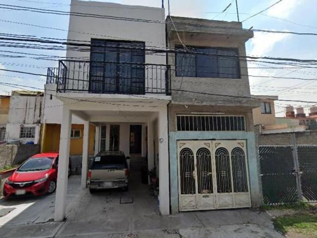CASA EN REMATE BANCARIO EN CUAUTITLAN IZCALLI PARQUES ESTADO DE MEXICO
