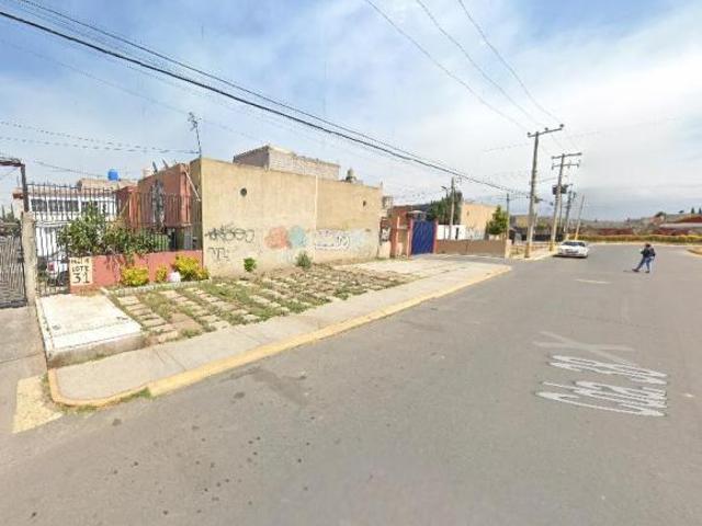 CASA EN REMATE BANCARIO EN PASEOS DE CHALCO CERCA DE LA CARRETERA MIXQUIC CHALCO/MEX