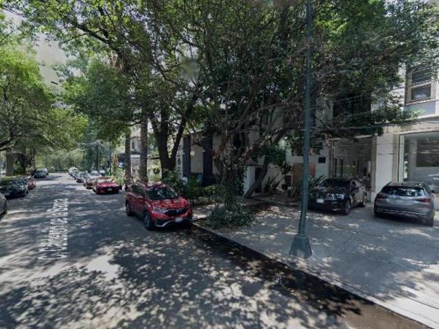CASA EN REMATE BANCARIO EN POLANCO CERCA DEL AUDITORIO NACIONAL, MIGUEL HIDALGO CDMX
