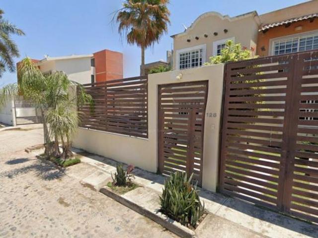 Casa en Remate Bancario Los Delfines, Puerto Vallarta, Jal