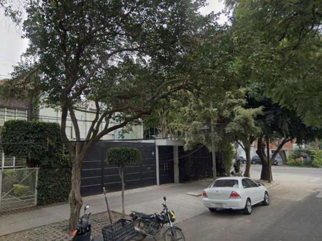 Casa en Remate Cerca de Parque Hundido y Plaza de Toros en Insurgentes San Borja Benito Juarez CDMX