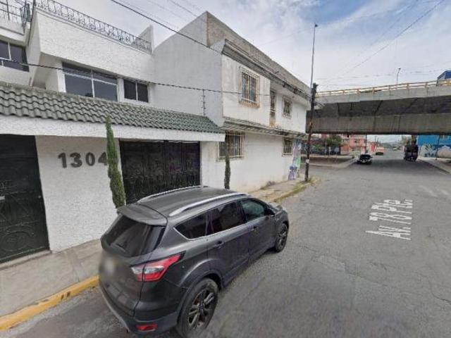 CASA EN REMATE CERCA DEL DISTRIBUIDOR VIAL PUEBLA Y LA ADO/PUEBLA/MEX