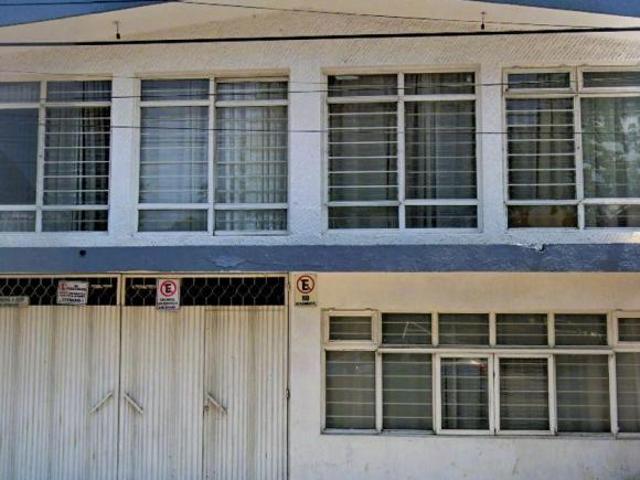 CASA EN REMATE DE CURINDA LA TAMACUA URUAPAN MICHOACAN!