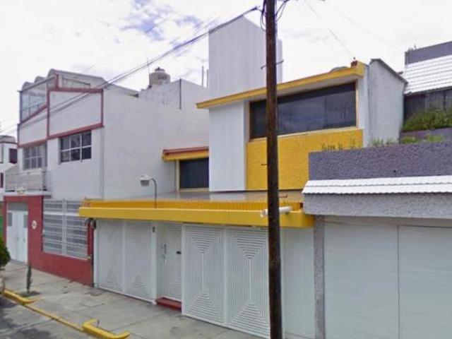 Casa en Remate en Acueducto de Guadalupe GUSTAVO A. MADERO