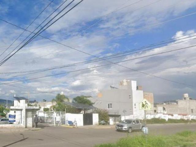 INCREIBLE CASA EN REMATE EN QUINTAS MONTECARLO, CHIHUAHUA, CHIH
