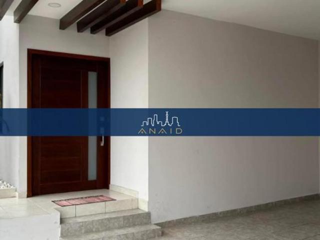 CASA EN REMATE EN FRACCIONAMIENTO LAS PALOMAS XALAPA VERACRUZ
