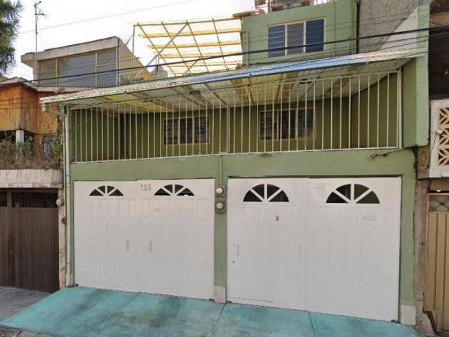 Casa en Remate en Nezahualcóyotl