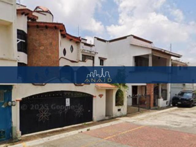 CASA EN REMATE EN PEDREGAL DE LAS ANIMAS XALAPA VERACRUZ