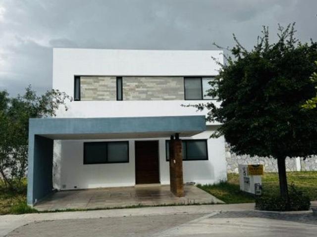 Casa en renta Muralia, Prolongación General Ignacio Zaragoza, Palmas Del Pedregal, Aguascalientes, México