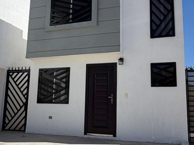 Casa en renta muy cerca de Macroplaza en Tijuana
