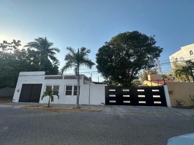 CASA EN RENTA, MANZANILLO, COLIMA, EXCELENTE UBICACION