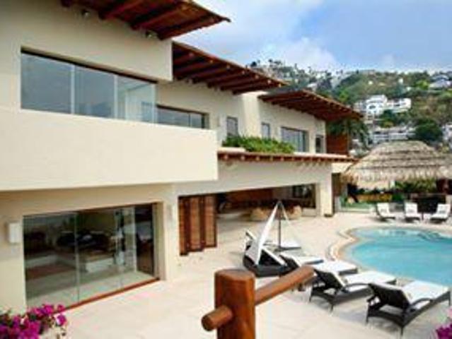 Casa de 5 Recamaras en Renta temporal en Acapulco, Marina Brisas