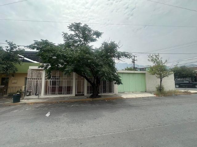 Casa en renta Mayo, Industrias Del Poniente, Santa Catarina, Nuevo León, 66378, México