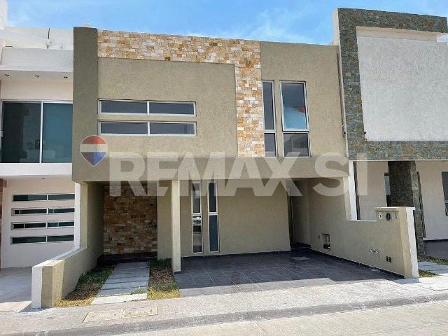 Casa en Renta Milenio III