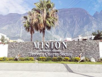 Casa en renta Misión De Santa Catarina, Ciudad Santa Catarina, Nuevo León, México