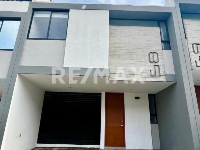Casa en Renta, Miralto Residencial, Real de Valdepeñas, Zapopan
