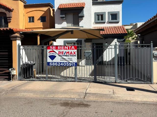 CASA EN RENTA MONTECARLO II