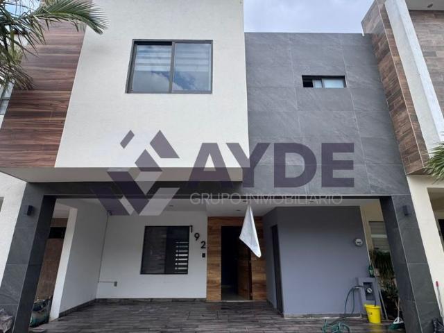 Casa en renta Av Altavista 80 y 390, Altavista Residencial, 45133 Zapopan, Jal México
