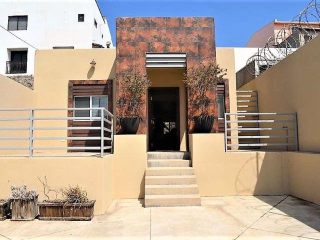 Casa en renta Av. Bahía De La Paz 576, Mw, Lomas De San Marino, Ensenada, B.c México