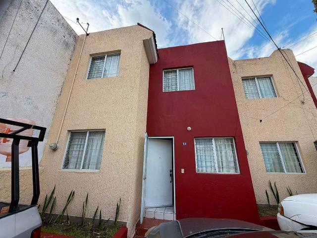 Casa en Renta Av. Patria, Col. Atemajac del Valle, CP.45190, Zapopan, Jalisco, M