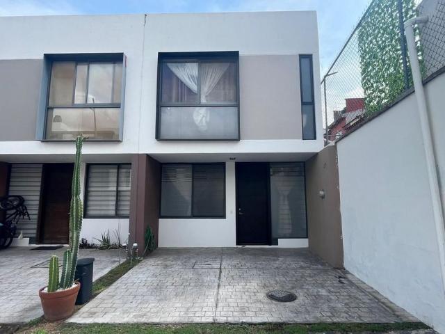 Casa en renta Av. Río Blanco 1360, Bosques Del Centinela, Zapopan, Jalisco, México