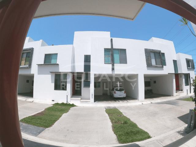 Casa en renta Avenida 10 De Julio, Salitral, Ciudad Del Carmen Centro, Carmen, Campeche, 24189, Mex