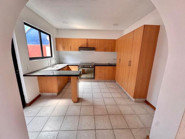 Casa en renta Avenida 5 De Mayo 3034, La Cañada, San Pedro Cholula, Puebla, México
