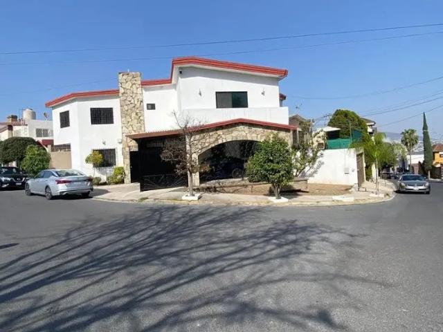 Casa en renta Avenida 5a, Cumbres, Monterrey, Nuevo León, 64620, México
