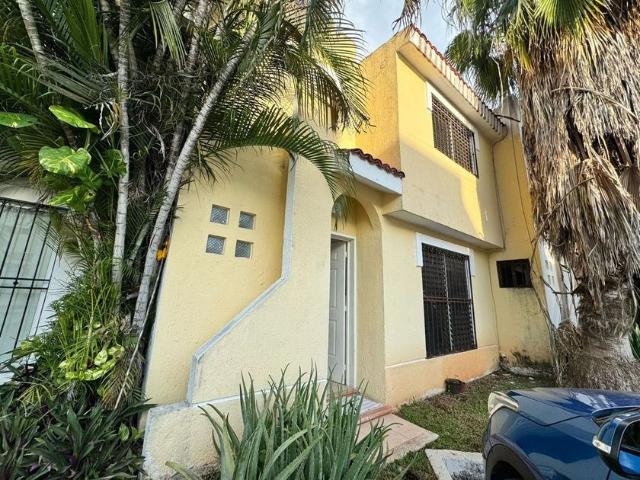 Casa en renta Avenida Cámara De Comercio 49 265, Benito Juárez Norte, Mérida, Yucatán, 97117, Mex