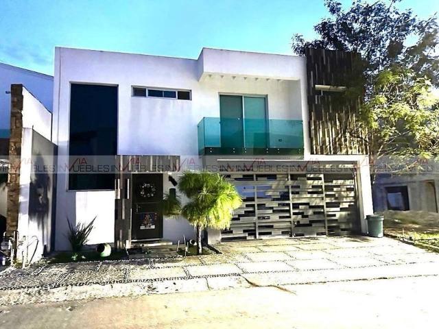 Casa en renta Avenida Cristal, Valles De Cristal, Monterrey, Nuevo León, 64985, México