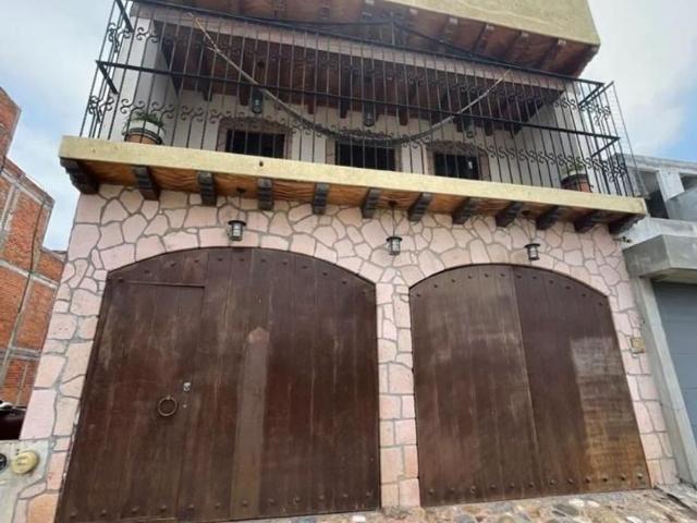 Casa en renta Avenida Amalia Solórzano De Cárdenas, Fracc Jardinez De Altozano, Morelia, Michoacán De Ocampo, 58090, Mex