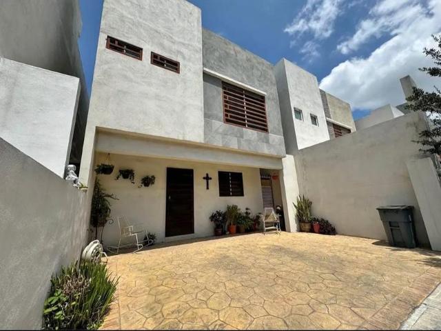 Casa en renta Avenida América 100, Ex hacienda Santa Rosa, Apodaca, Nuevo León, 66610, Mex