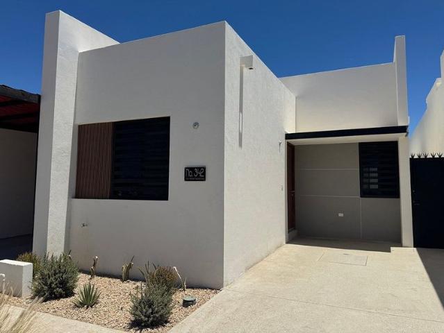 Casa en renta Avenida Altamira, La Paz, Municipio De La Paz, Baja California Sur, 23085, México