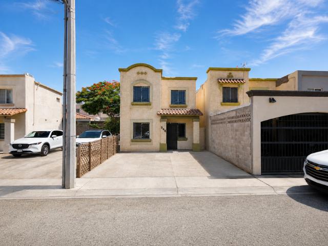 Casa en renta Avenida Brions, Mexicali, Municipio De Mexicali, Baja California, 21395, México