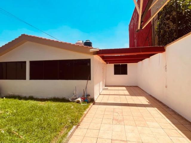 Casa en renta Avenida De Los Deportes 194, Mz 012, Valle Dorado, Las Arboledas, Tlalnepantla De Baz, Estado De México, México