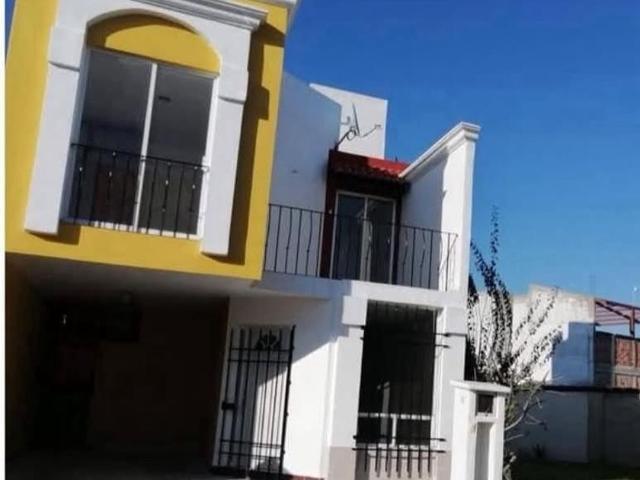Casa en renta Avenida De Los Pinos, Ocotlán, Municipio De Tlaxcala, Tlaxcala, 90010, México