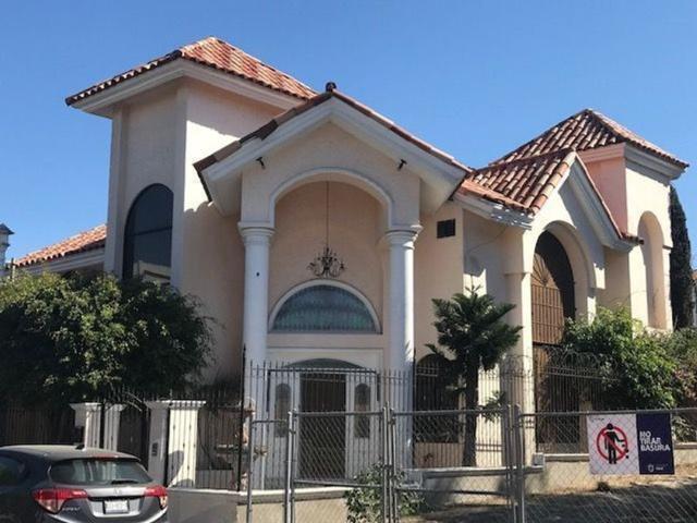 Casa en renta Avenida De Las Brisas, Altabrisa, Delegación Mesa De Otay, Tijuana, Municipio De Tijuana, Baja California, 22420, México