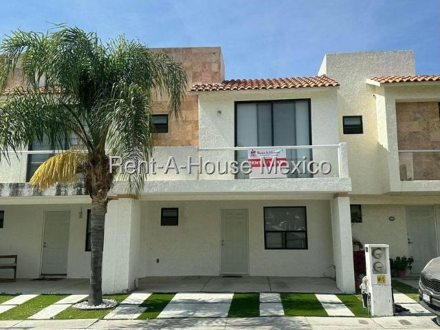 Casa en renta Avenida El Mirador De Queretaro Oriente, El Mirador, Querétaro, México