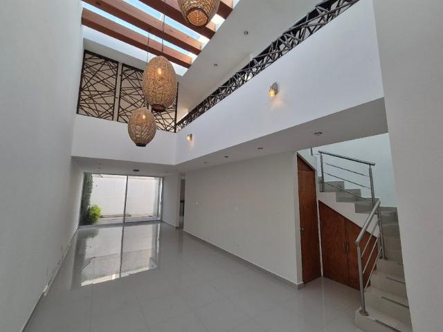 Casa en renta Avenida Joni, Villa Magna, San Luis Potosí, 78183, Mex