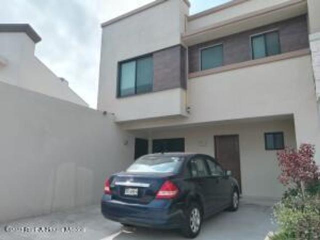 Casa en renta Avenida La Vista, Residencial La Vista, Querétaro, México