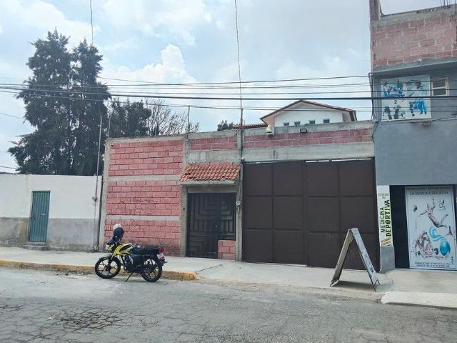 Casa en renta Avenida Leona Vicario, Valle De Chalco Solidaridad, Estado De México, 56615, México